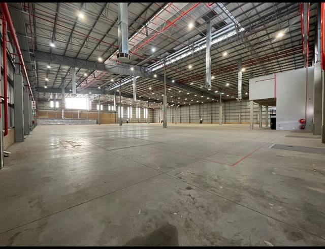 8,513M² WAREHOUSE TO LET IN WATERFALL